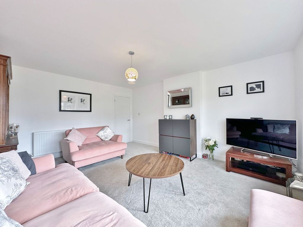 Property photo 2 of 34 Photo 7