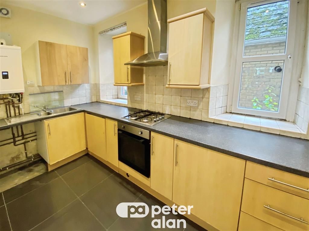 Property photo 1 of 5 Bedroom