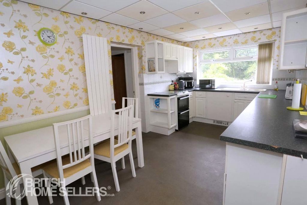 Property photo 3 of 17 3