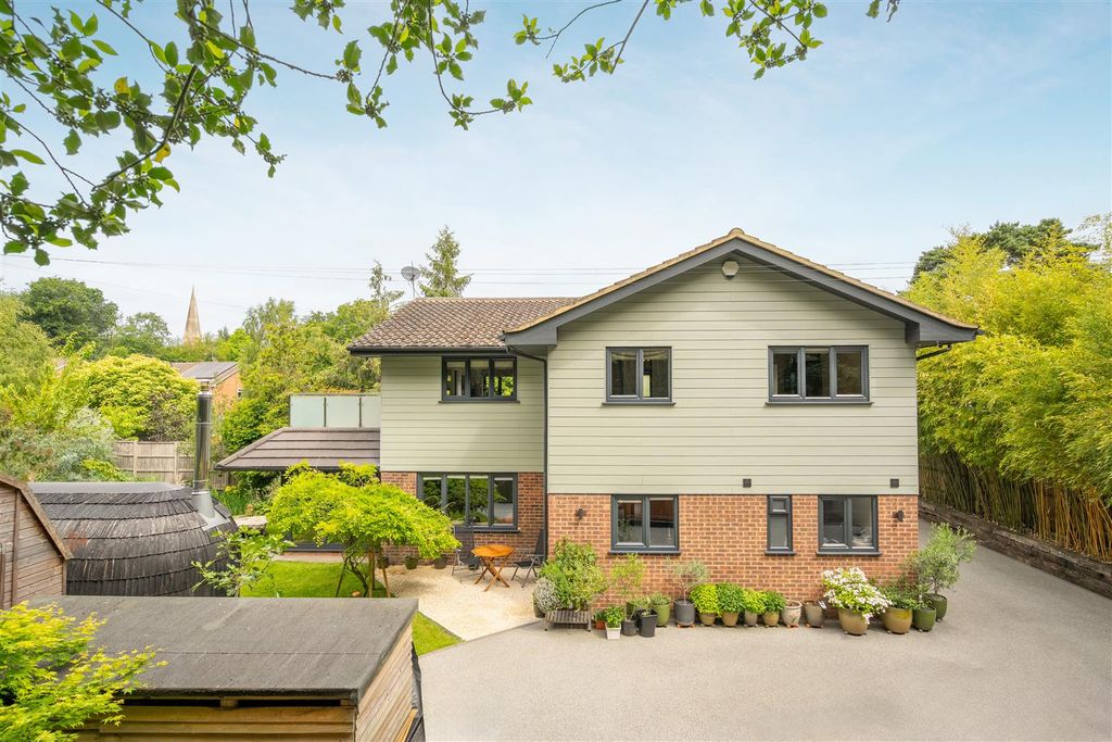 Property photo 1 of 16