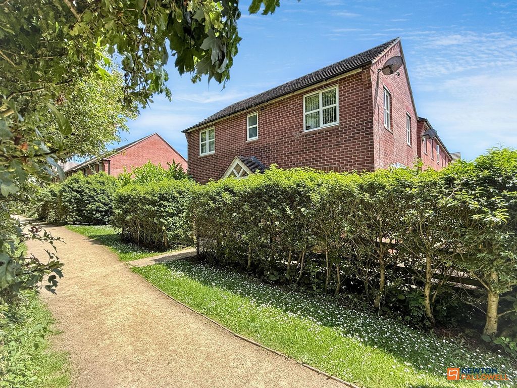 Property photo 1 of 21