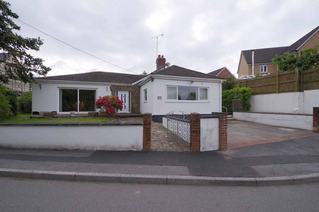 Property photo 1 of 31