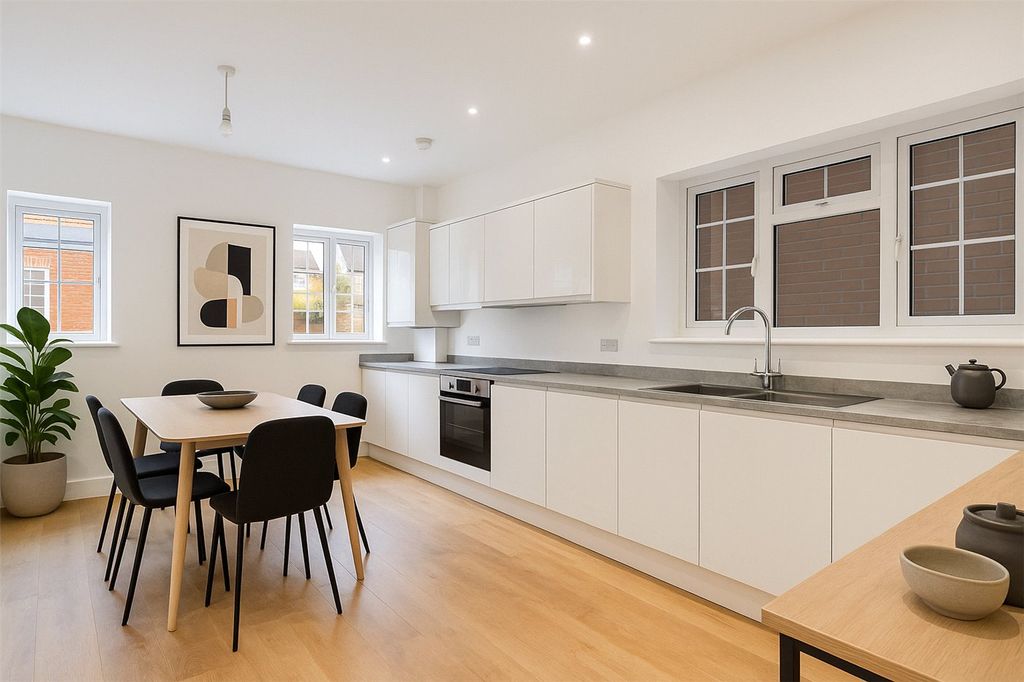 Property photo 2 of 17 Kitchen Open Plan