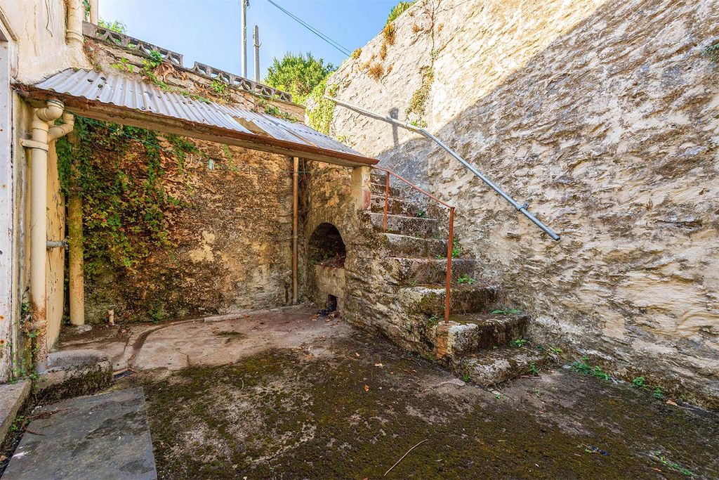 Property photo 3 of 18 Picture No. 15