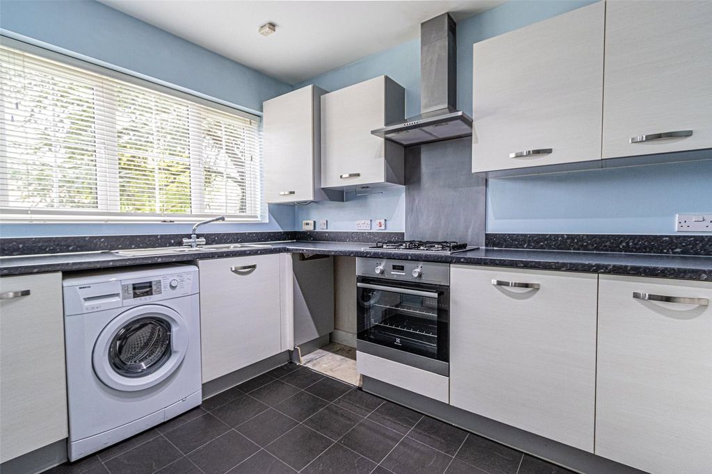 Property photo 2 of 15 Picture No. 26