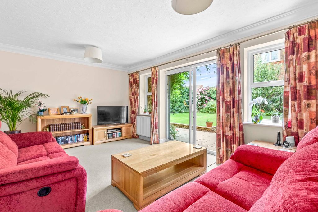 Property photo 2 of 14