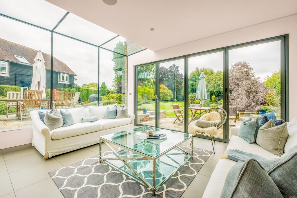 Property photo 3 of 27 Image