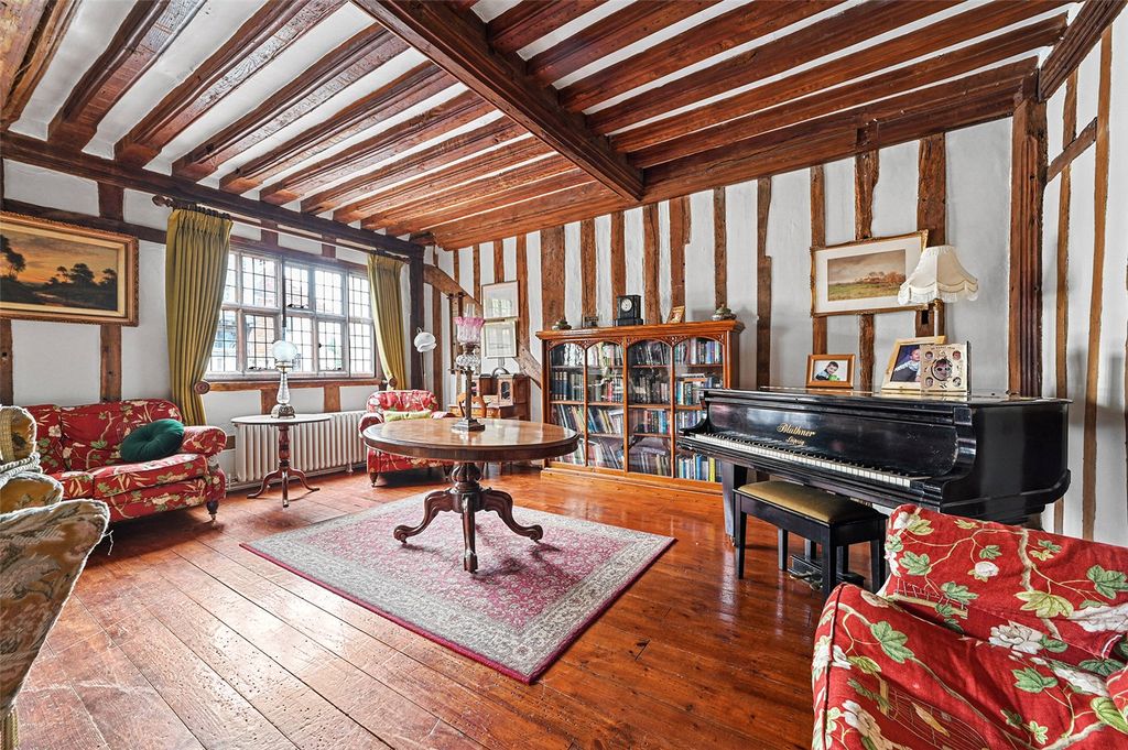 Property photo 3 of 32 Picture 3