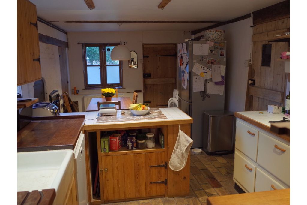 Property photo 3 of 17