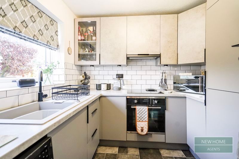 Property photo 3 of 17 Photo 2