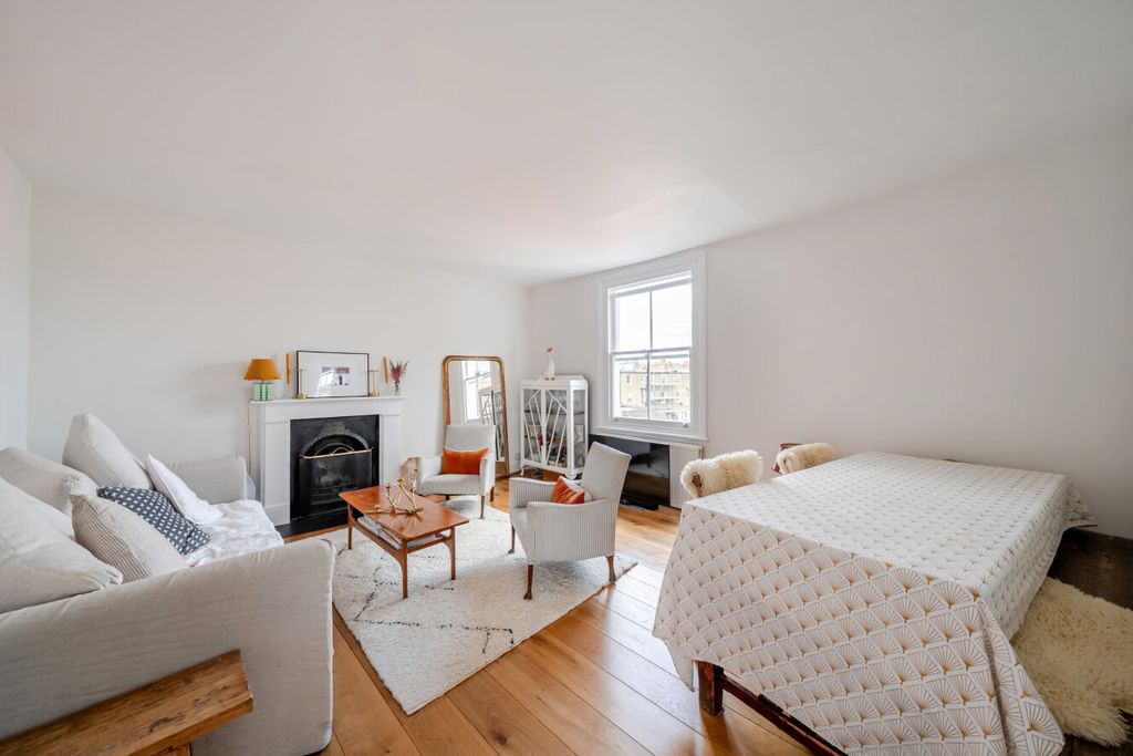 Property photo 2 of 9 1-69E66537d2Df3-1...