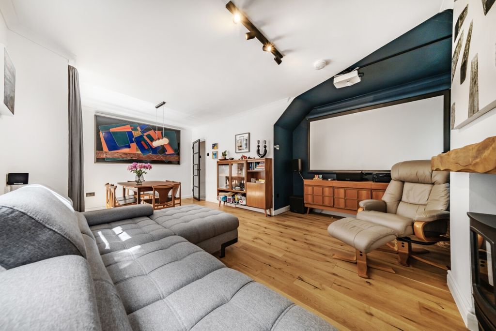 Property photo 3 of 14 1147751 (2)