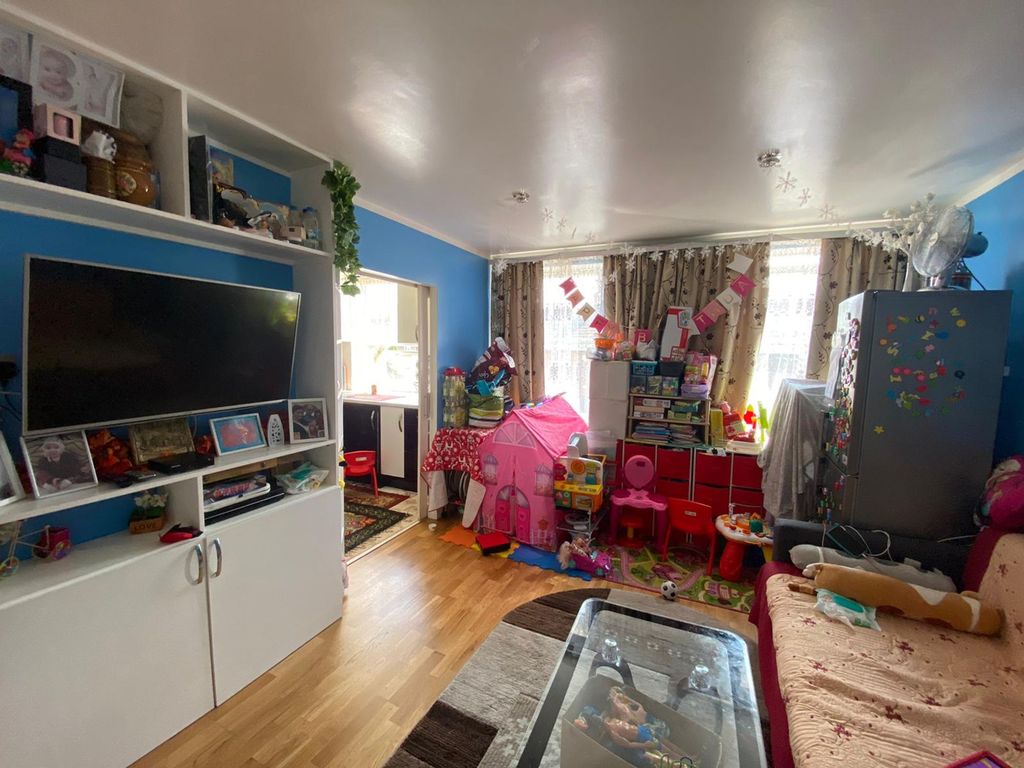 Property photo 3 of 6 Lounge Angle 2