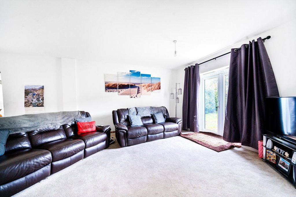 Property photo 3 of 14 Picture No. 03