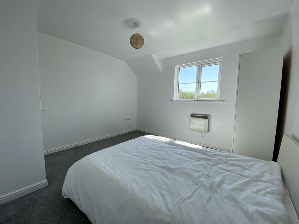 Property photo 2 of 14 Picture No. 03