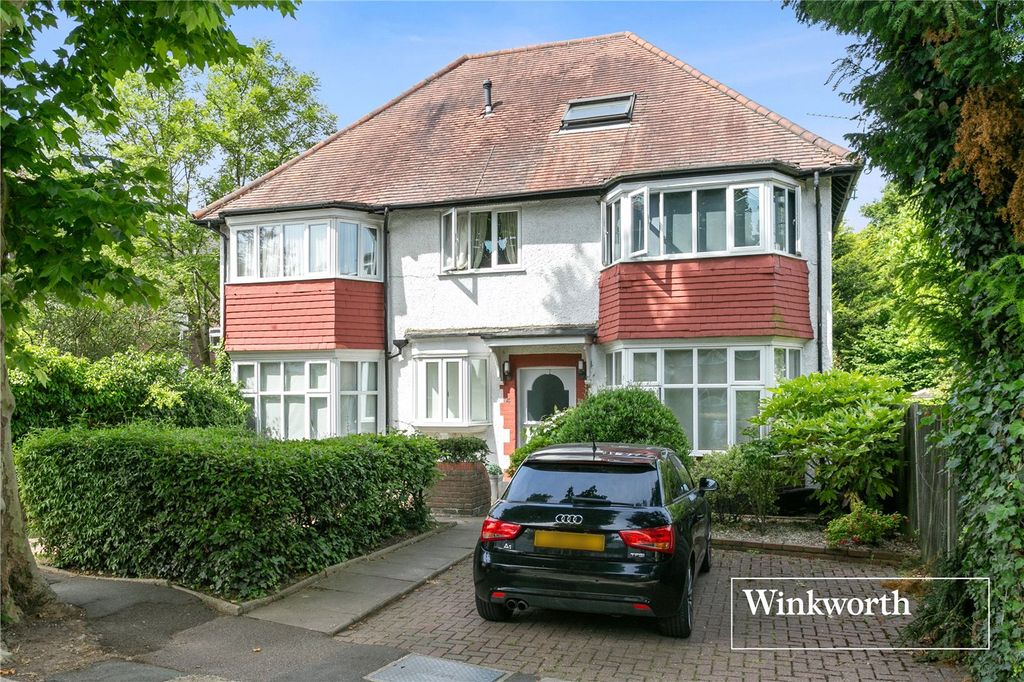 Property photo 1 of 16 Picture No. 18