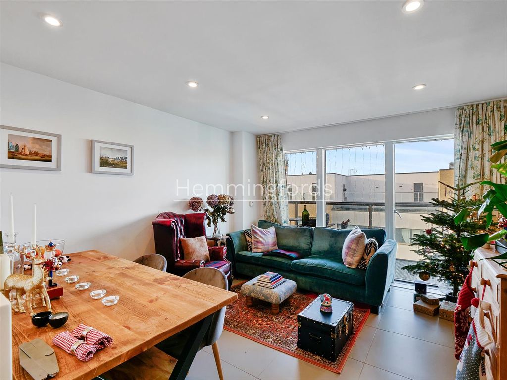 Property photo 2 of 13 Aa600B9B-7286-463d-8451-148B95Afdddboshmf - 229 Da