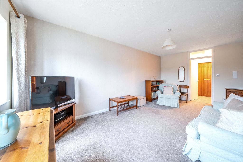 Property photo 3 of 11 Picture No. 06