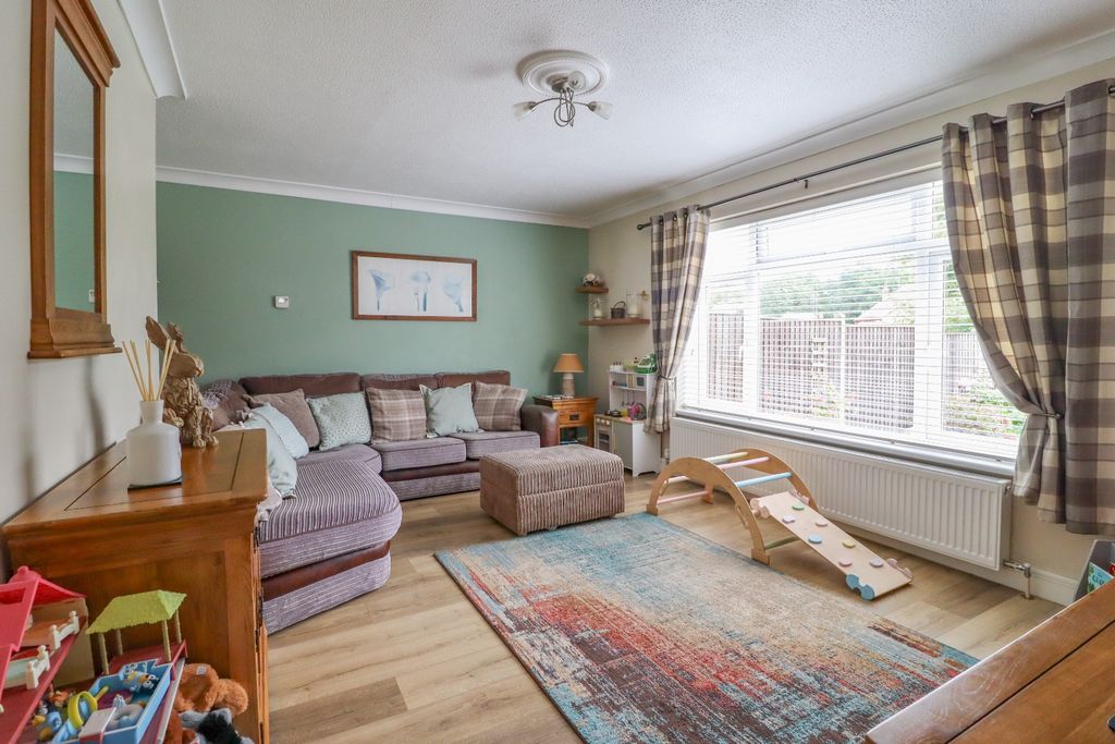 Property photo 2 of 19 4318482