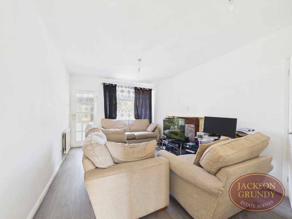 Property photo 3 of 9 Grendon Walk