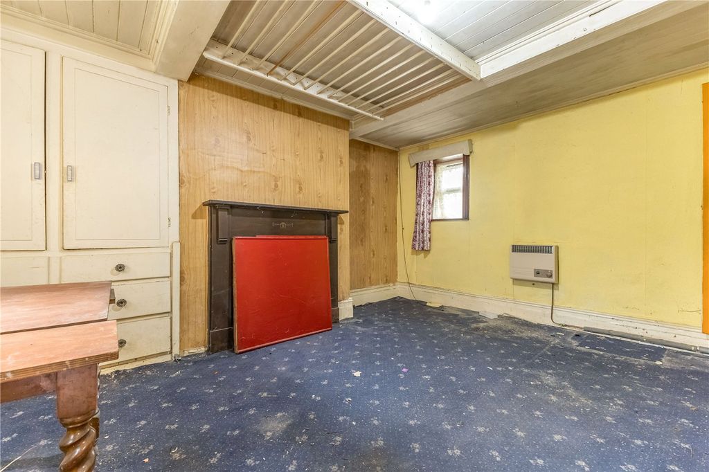 Property photo 3 of 14 Living Room