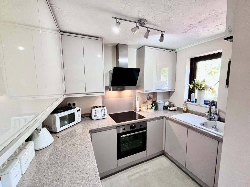 Property photo 3 of 16