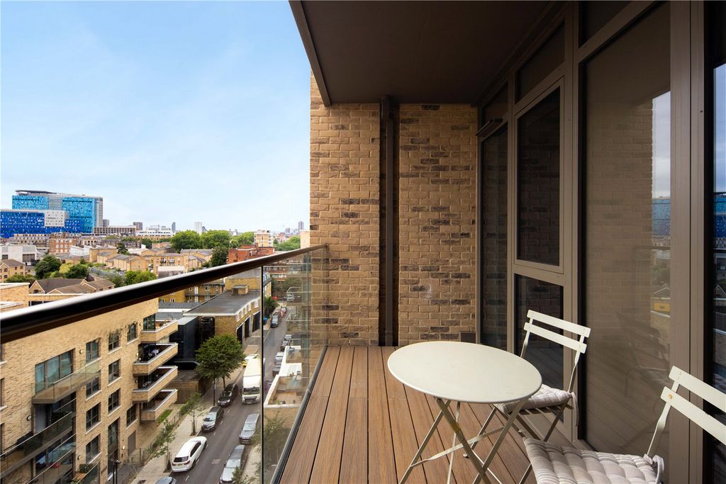 Property photo 2 of 12 Balcony