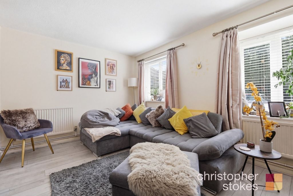 Property photo 2 of 14 4773985