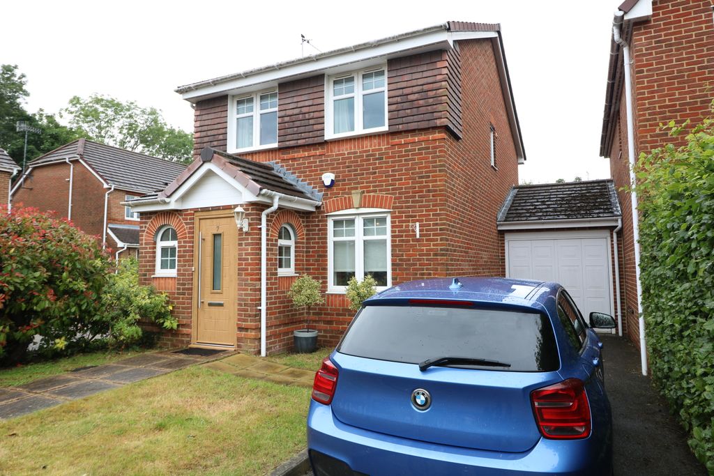 Property photo 1 of 12