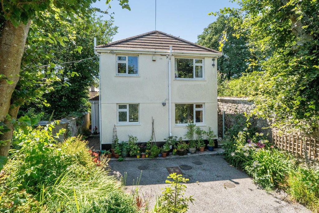 Property photo 2 of 23 Front Elevation
