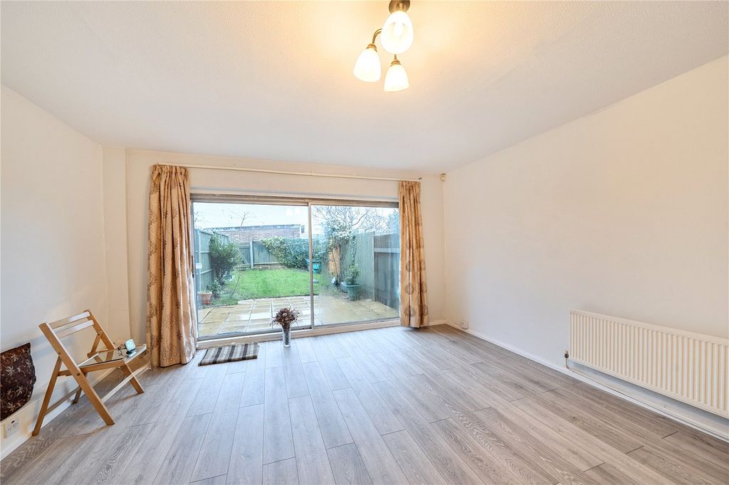 Property photo 3 of 19 Picture No. 11