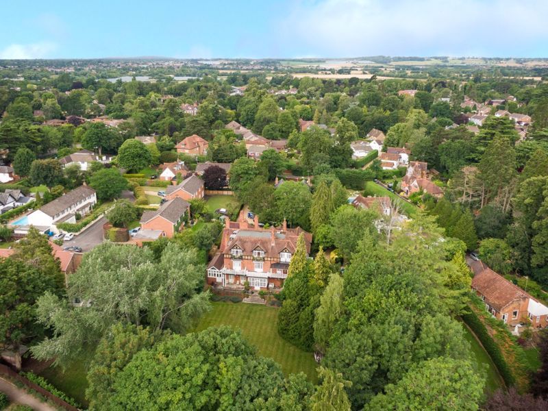 Property photo 3 of 13 Photo 12