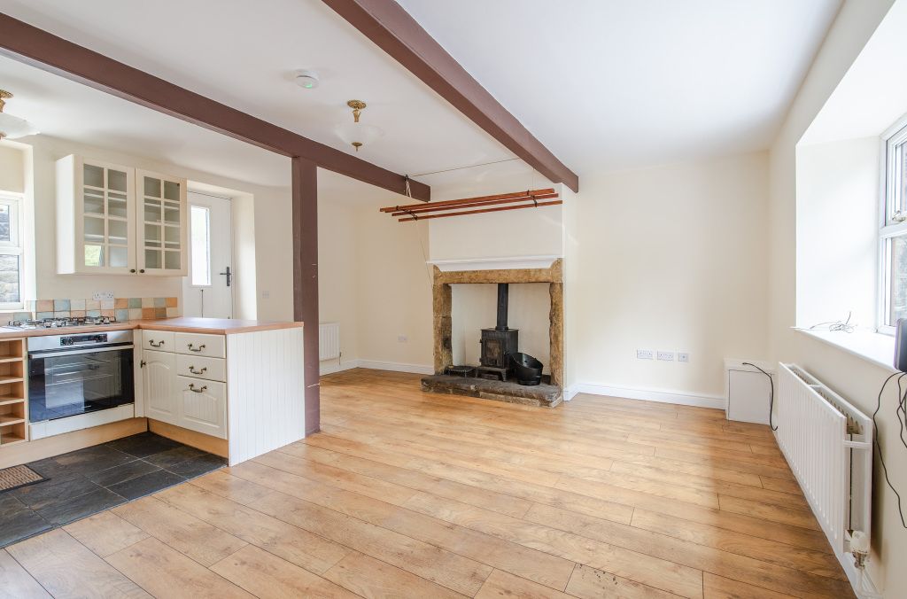 Property photo 3 of 16 Lounge Kitchen Area