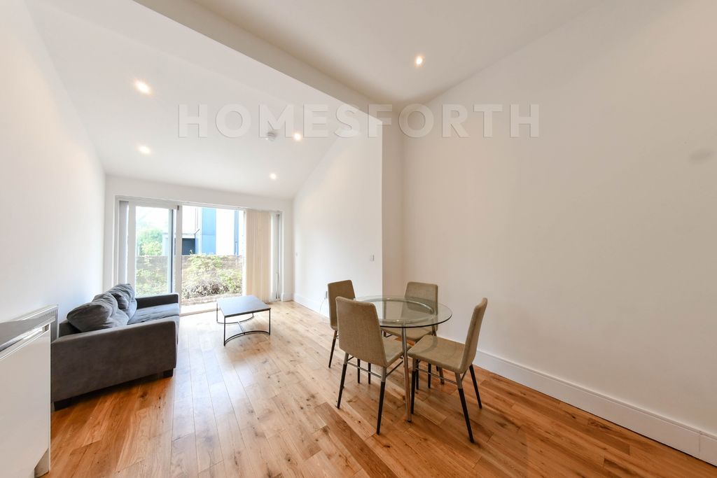 Property photo 1 of 12 Photo 10