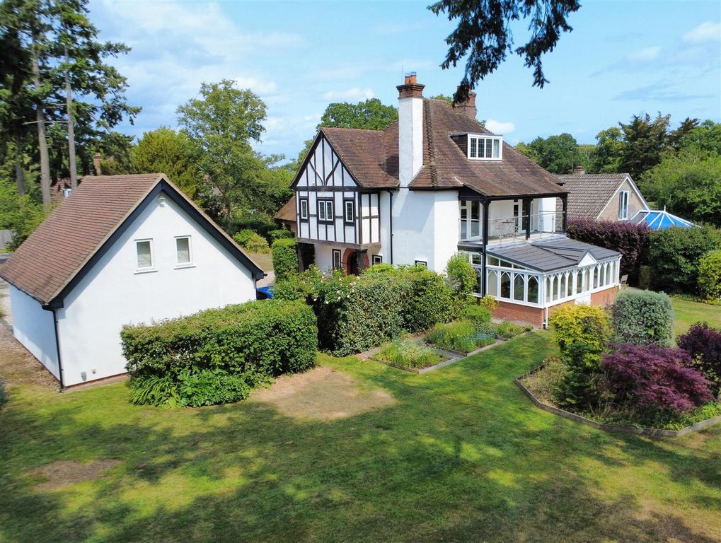 Property photo 1 of 32 1 Front.Jpg