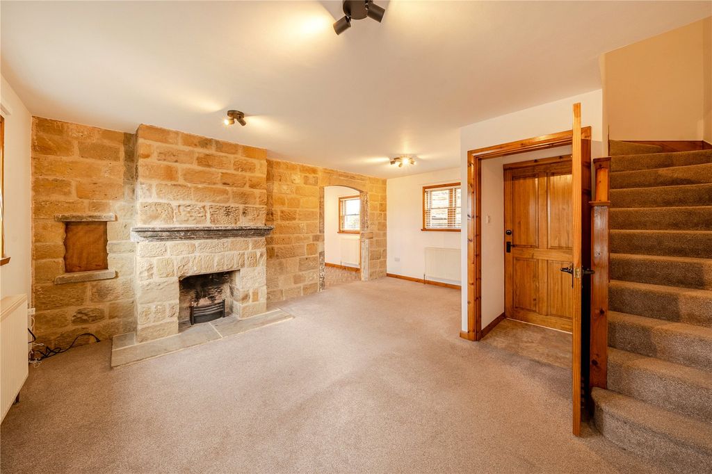 Property photo 2 of 27 Picture No. 23