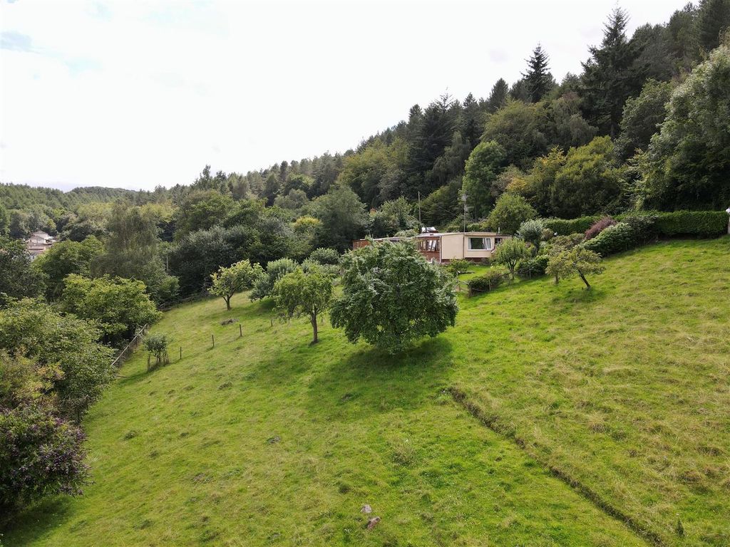 Property photo 3 of 25
