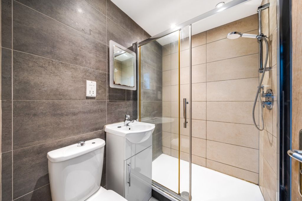 Property photo 3 of 5 Bathroom