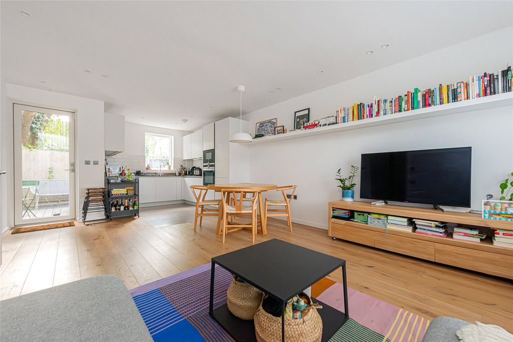 Property photo 1 of 26 Picture No. 03