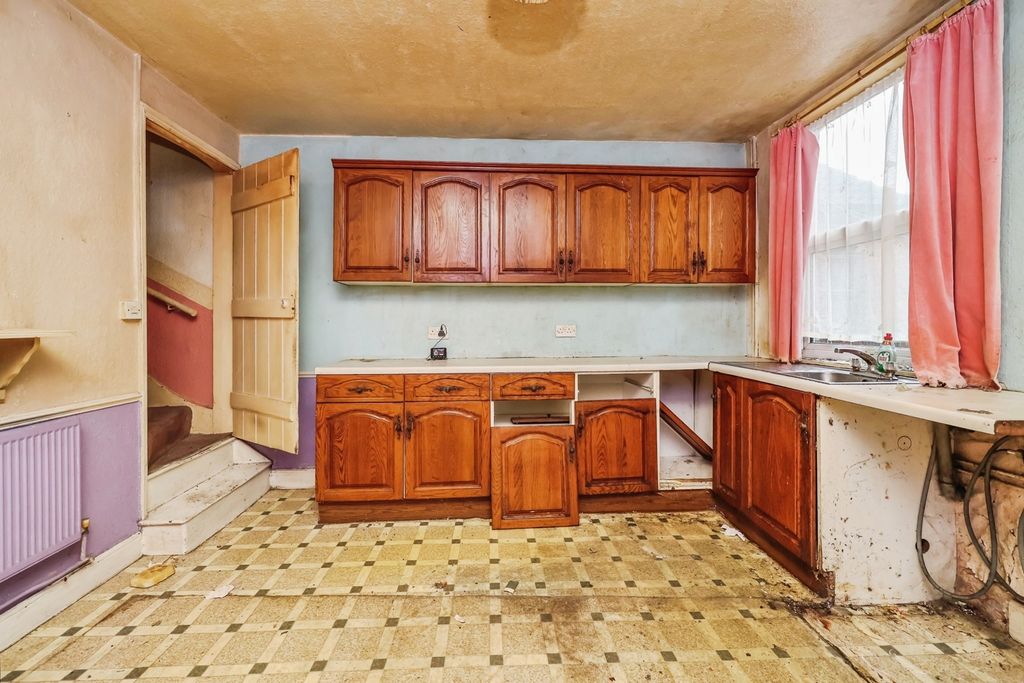 Property photo 3 of 13 Pbox-Img.Jpg