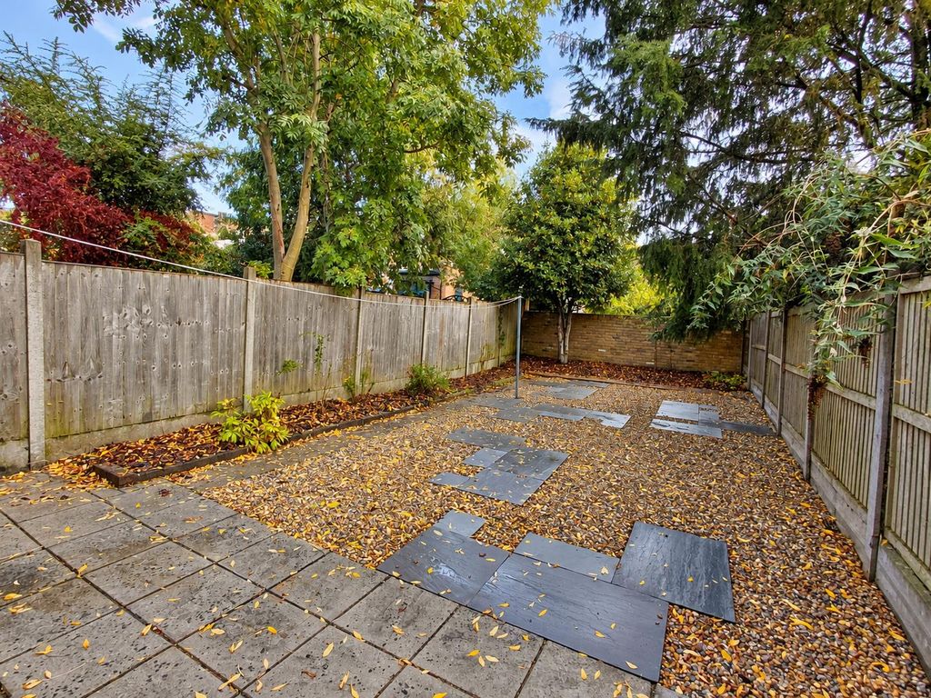 Property photo 3 of 6