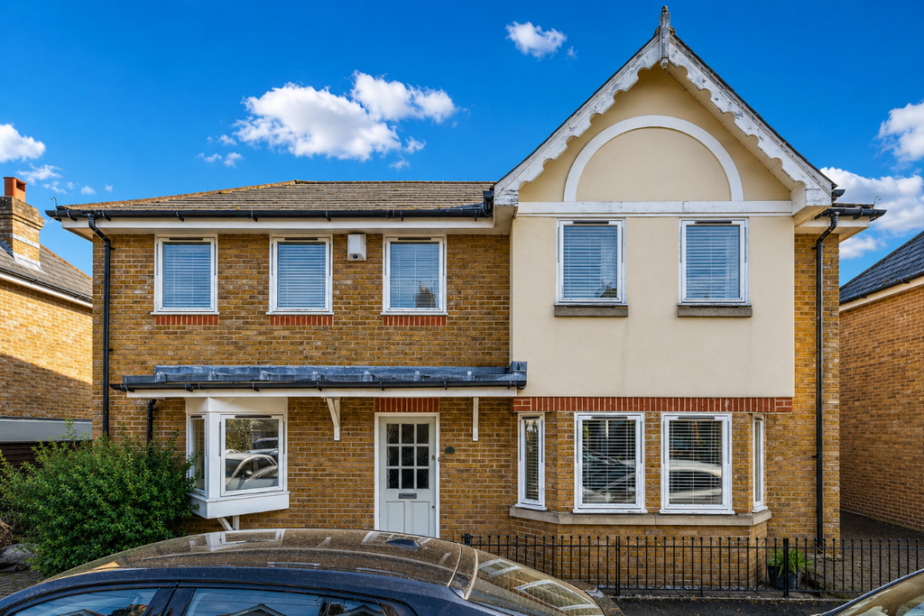 Property photo 1 of 9