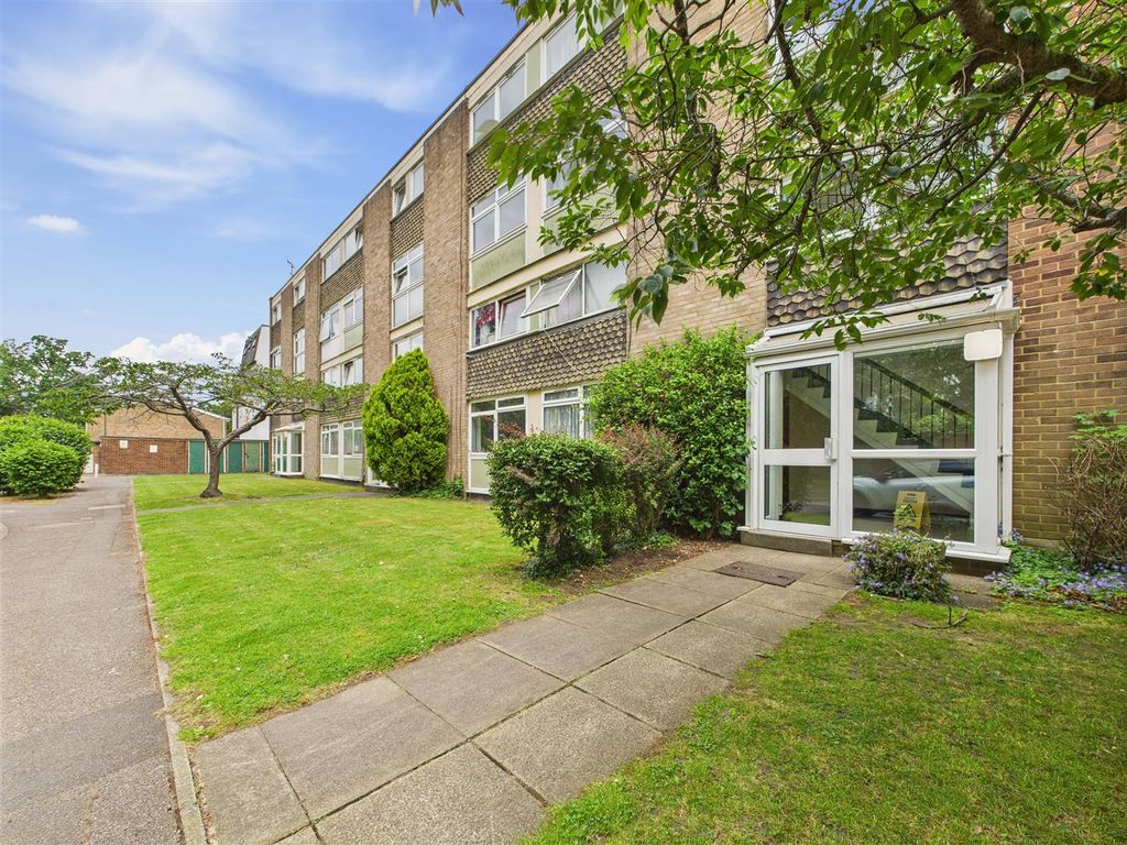 Property photo 1 of 10