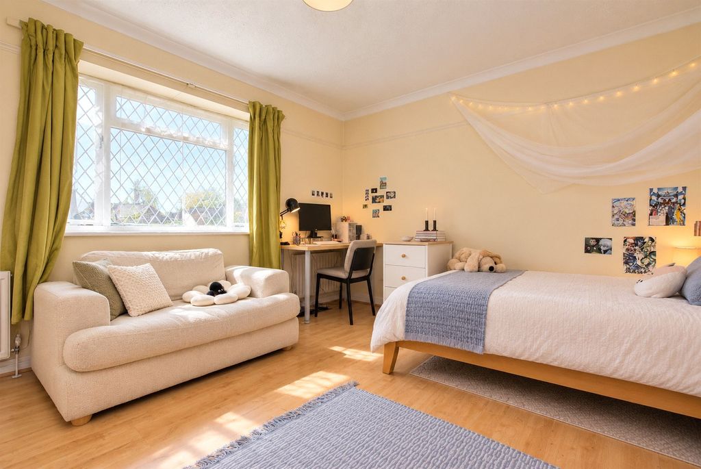 Property photo 3 of 9 Picture No. 26