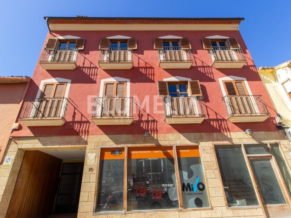 Property photo 1 of 52 Authentic Town House For Sale In The Heart Of Dénia