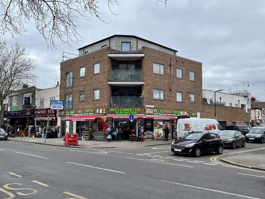 Property photo 2 of 16 10018.Jpg