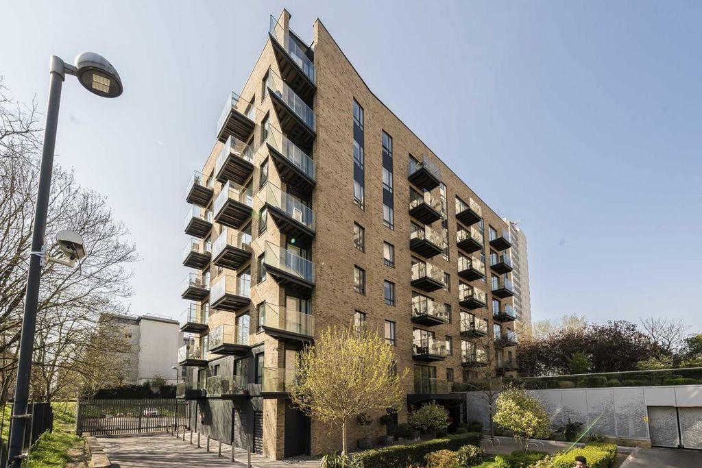 Property photo 1 of 5