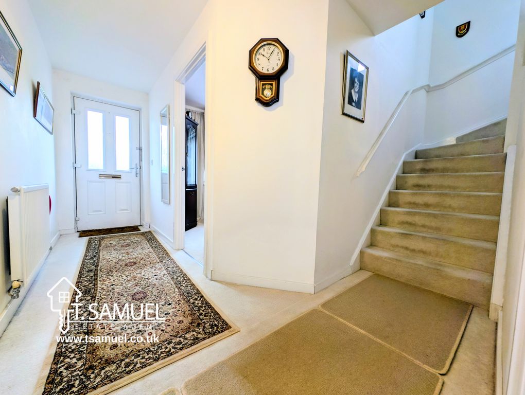 Property photo 2 of 38 Hallway
