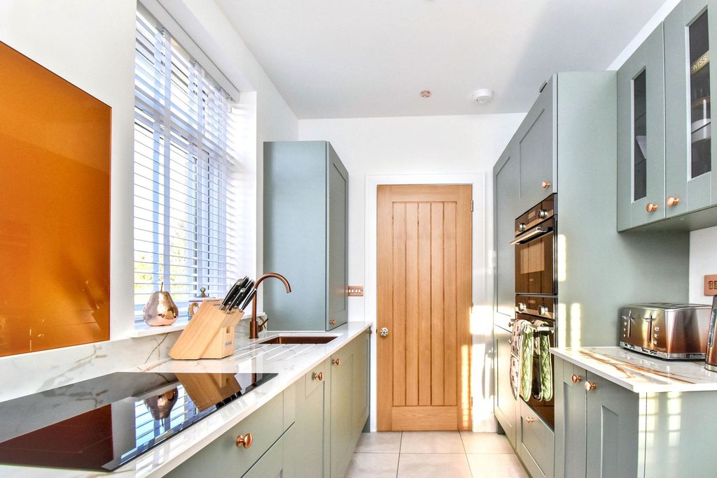 Property photo 3 of 14 Kitchen/Dining Area Angle 1
