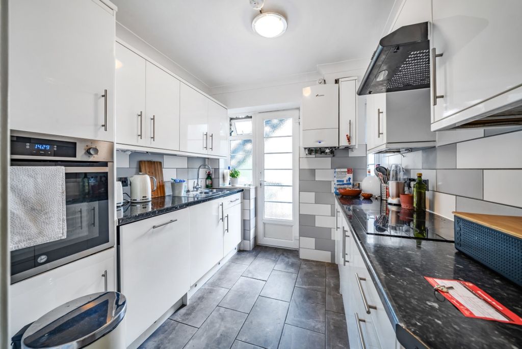 Property photo 2 of 5 1032446 (3)